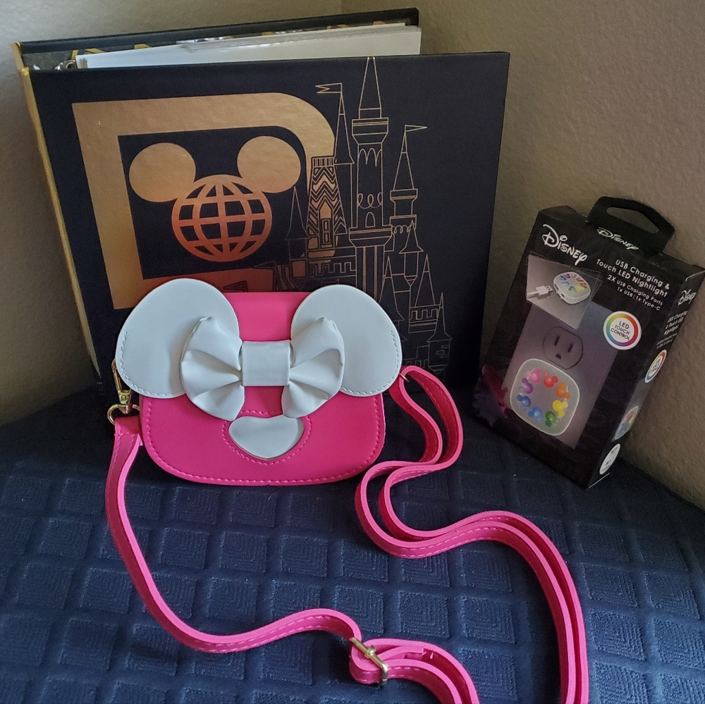 Disney Pink and White Minnie Mouse Kids Crossbody Bag, Photo Album & Nightlight